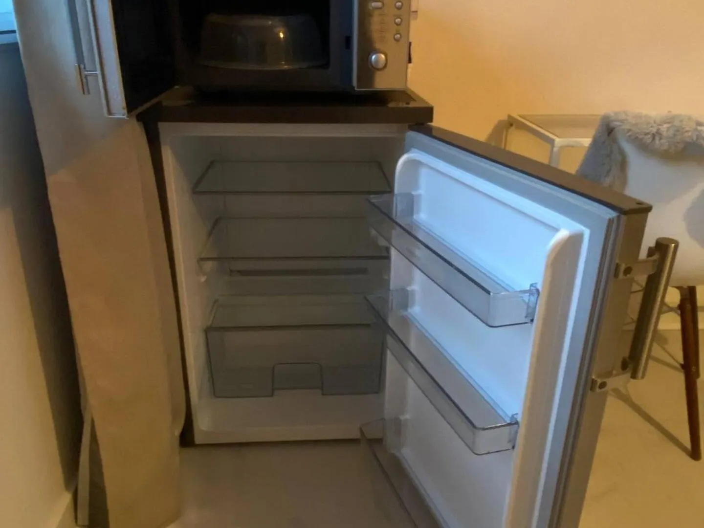 Xl Bright Room+Parking+Fridge+Micro - 20Min London Bridge - 3 Min Walk To Train/Bus Station 0*,