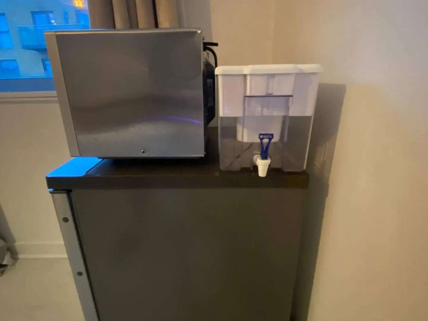 Homestay Xl Bright Room+Parking+Fridge+Micro - 20Min London Bridge - 3 Min Walk To Train/Bus Station