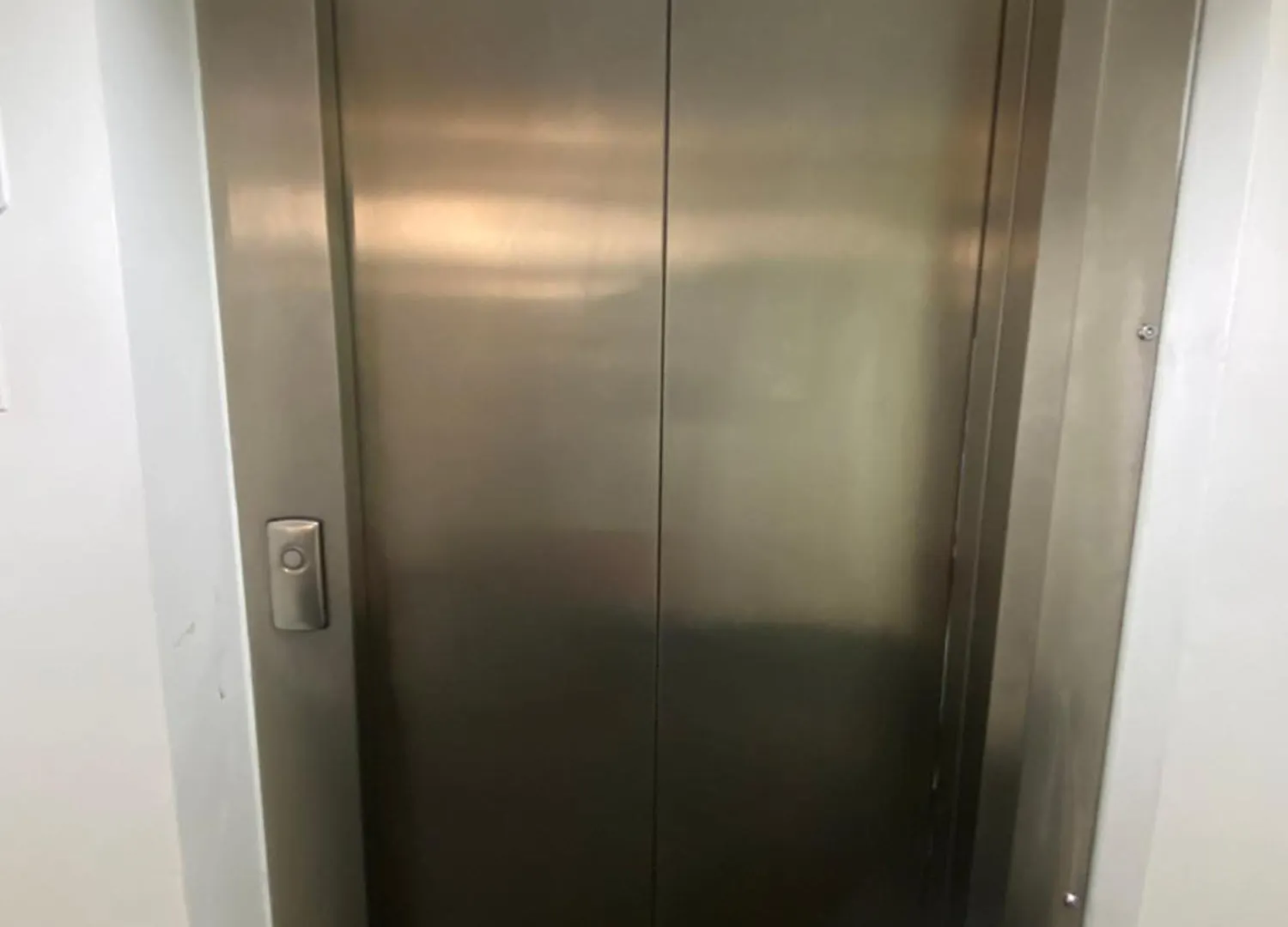 Homestay Xl Bright Room+Parking+Fridge+Micro - 20Min London Bridge - 3 Min Walk To Train/Bus Station